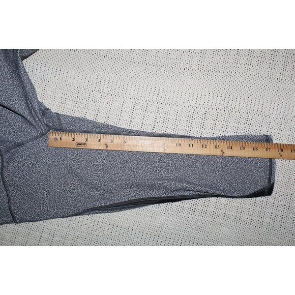 LULULEMON train times Black and white Speckled Mesh details Crop Leggings Size 4 - Picture 5 of 12